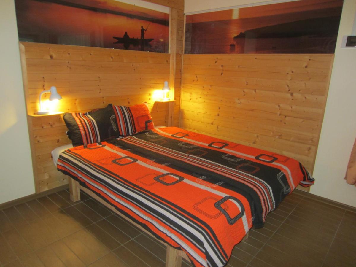 Elso Fecske Apartmanok Siófok Buitenkant foto