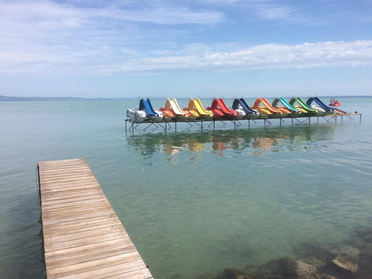 Elso Fecske Apartmanok Siófok Buitenkant foto