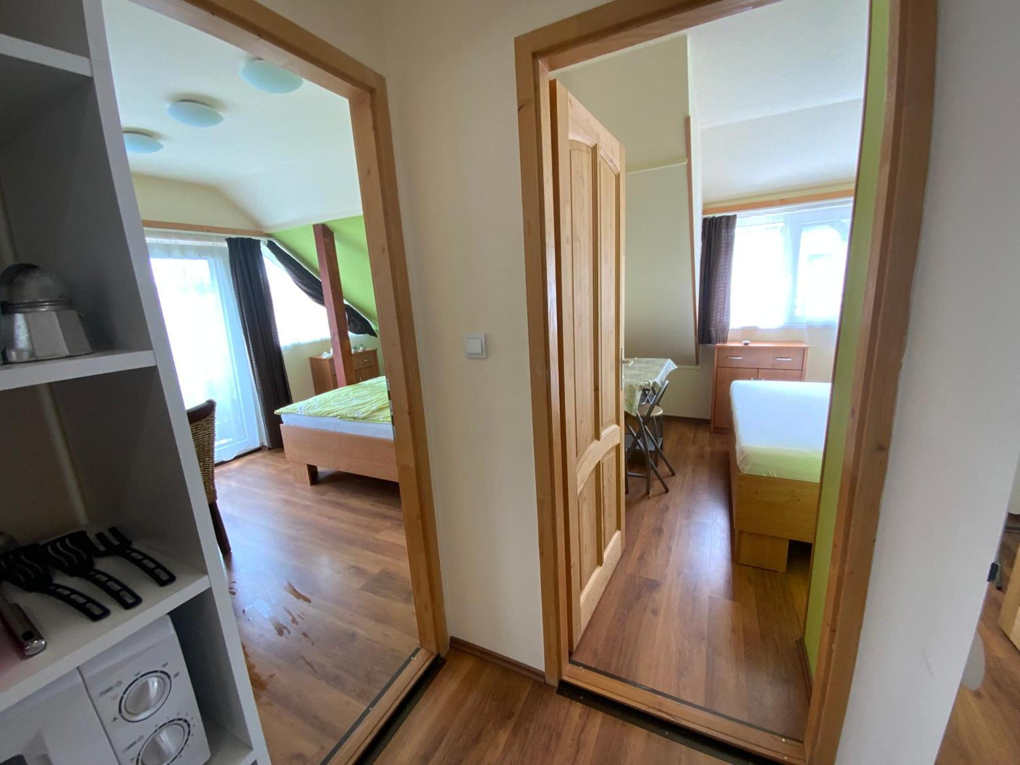 Elso Fecske Apartmanok Siófok Buitenkant foto